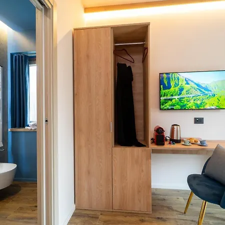فندق مبيت وإفطار Dei Larici 4*