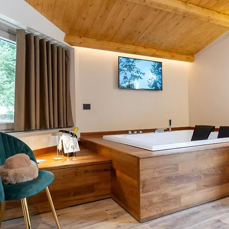 Alojamento de Acomodação e Pequeno-almoço Dei Larici Camigliatello Silano