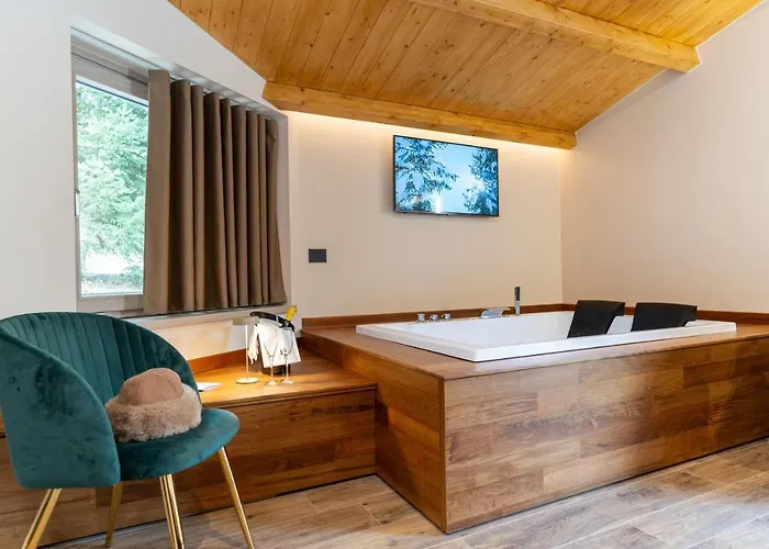 לינה וארוחת בוקר Dei Larici קמיליאטלו סילאנו