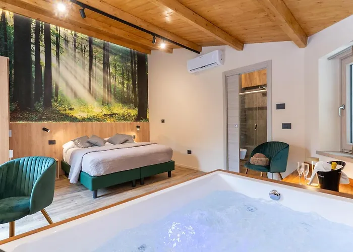 Dei Larici לינה וארוחת בוקר 4*